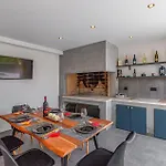Three-Bedroom Holiday Home In Porec Holiday home Porec