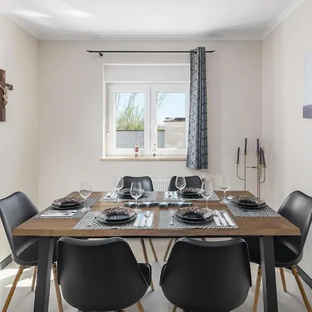 Holiday home Three-Bedroom Holiday Home In Porec