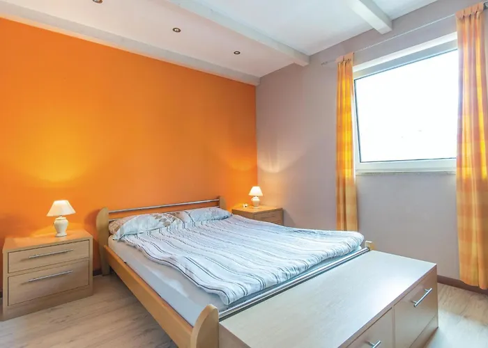 Three-bedroom In Porec