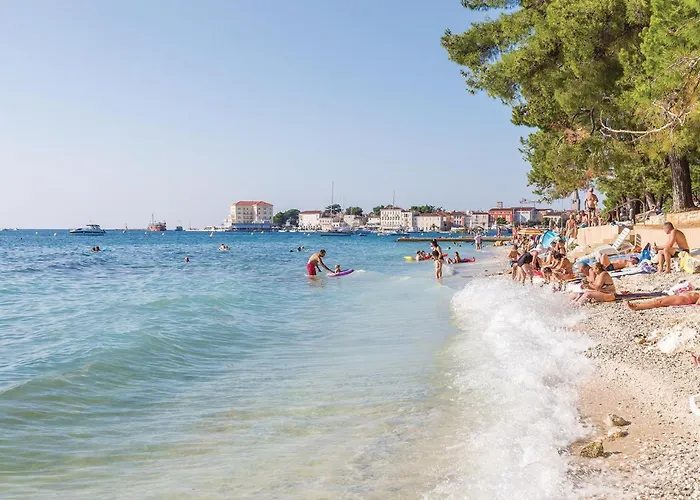 別荘 Three-bedroom In Porec ポレッチ