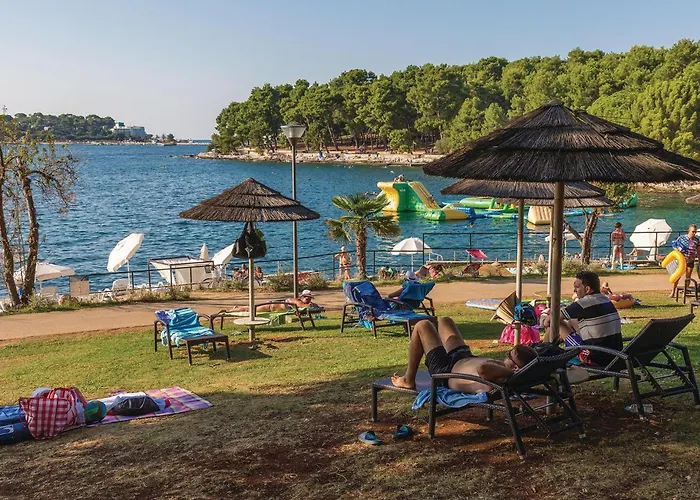 Three-bedroom In Porec *